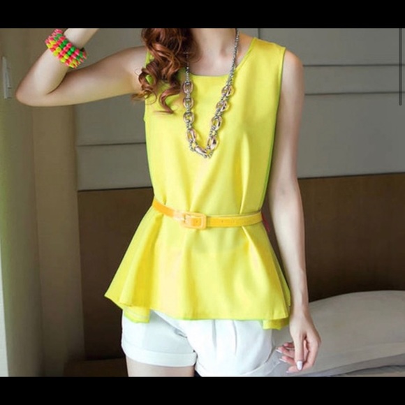 Chiffon Yellow Sleeveless Blouse Multiple Sizes - Picture 2 of 4